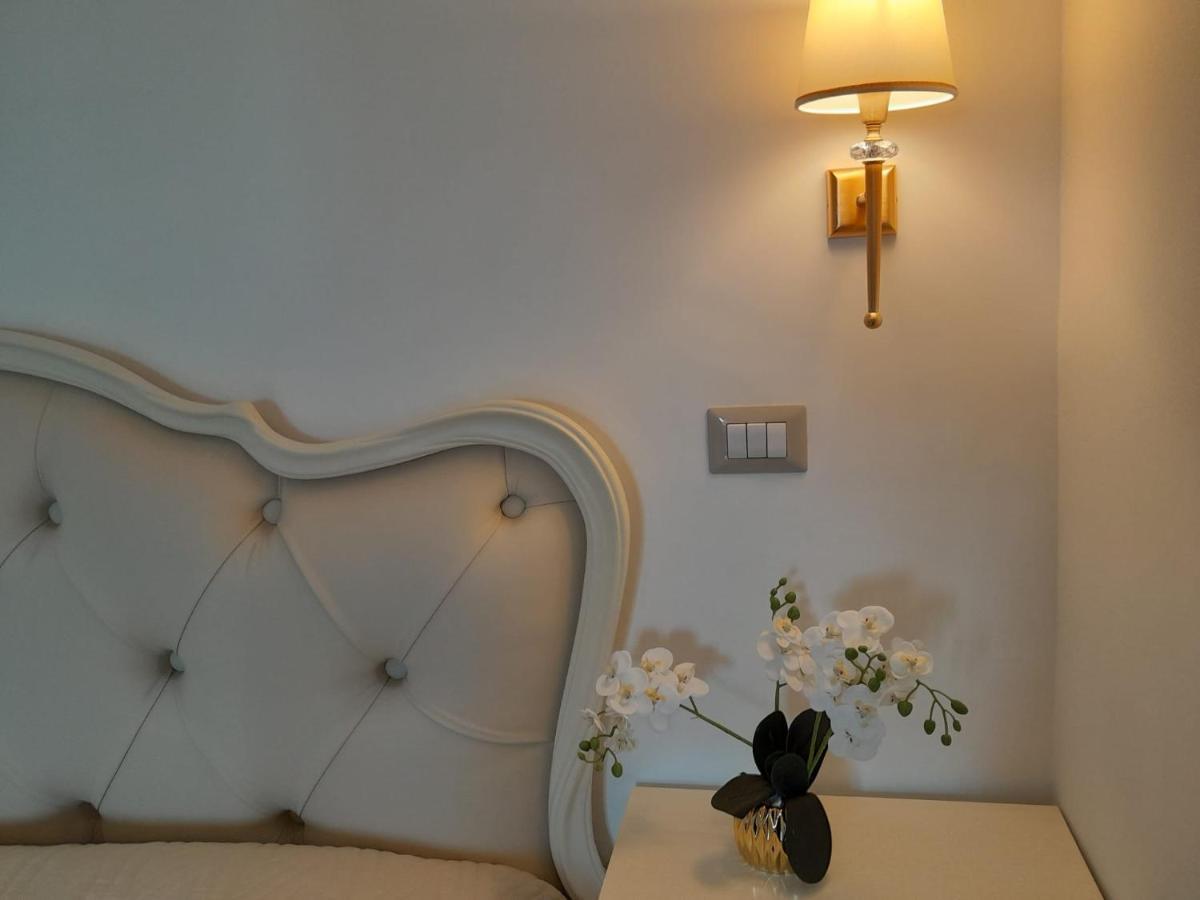 Bed and Breakfast La Vigna Del Vento à Casola di Napoli Extérieur photo