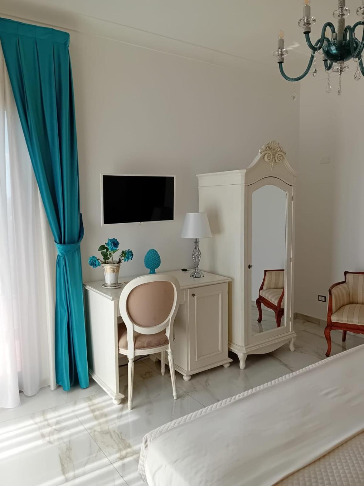 Bed and Breakfast La Vigna Del Vento à Casola di Napoli Extérieur photo